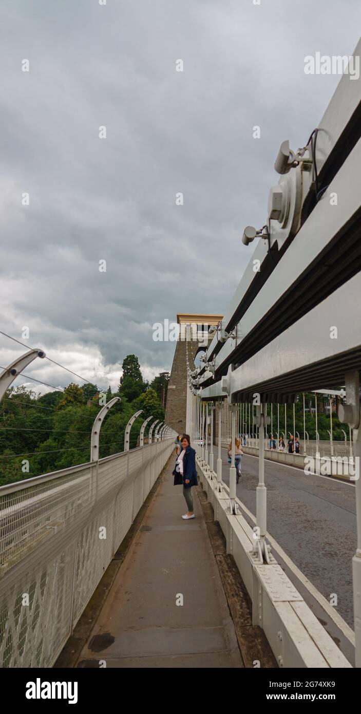 Vue sur le pont suspendu de l'Isambard Kingdom Brunel Clifton à Bristol, Royaume-Uni Banque D'Images