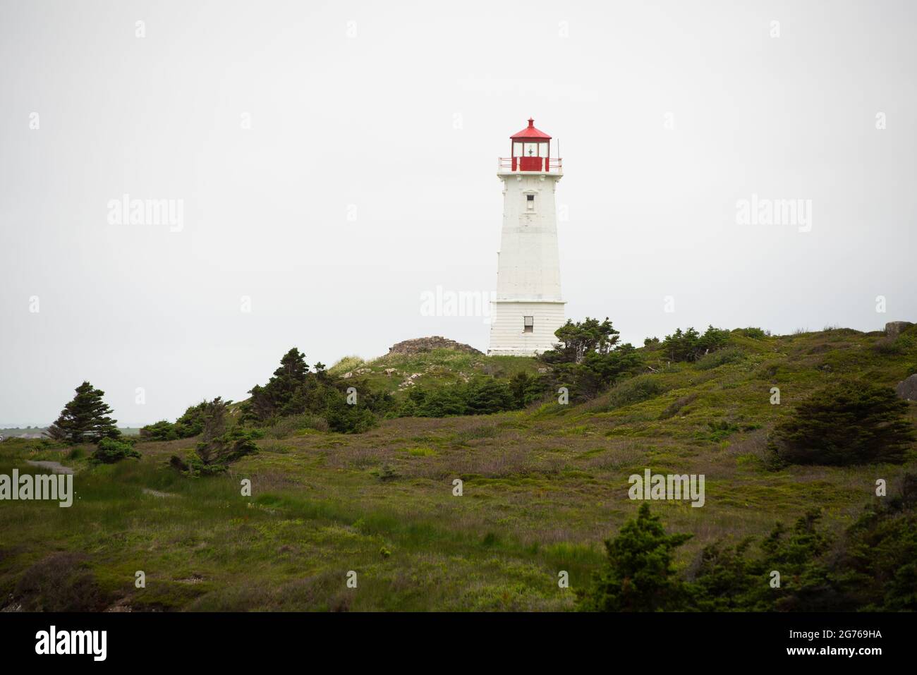 Phare de Louisbourg situé au-dessus de la baie, où il est resté plus de cent ans. Banque D'Images