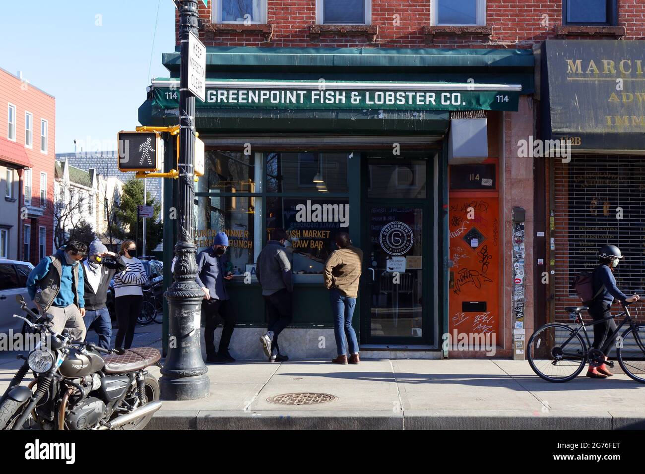 Greenpoint Fish & Lobster Co., 114 Nassau Avenue, Brooklyn, NY. Façade extérieure d'un poissonnier et d'un restaurant de fruits de mer à Greenpoint Banque D'Images