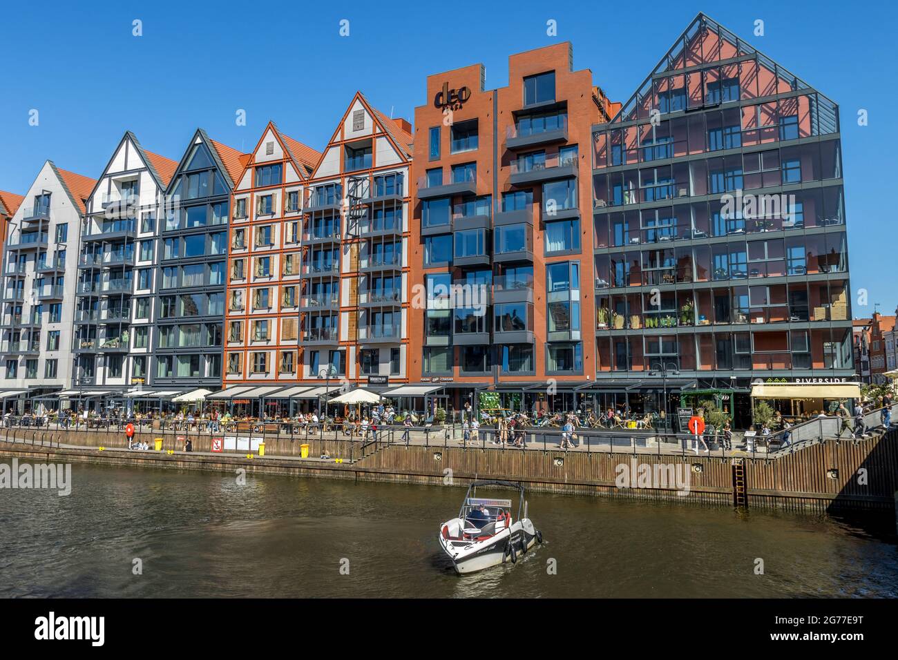GDANSK, POLOGNE - 13 juin 2021 : Gdansk, Pologne - 13 2021 juin « le nouveau bâtiment de la vieille ville de Gdansk » Banque D'Images