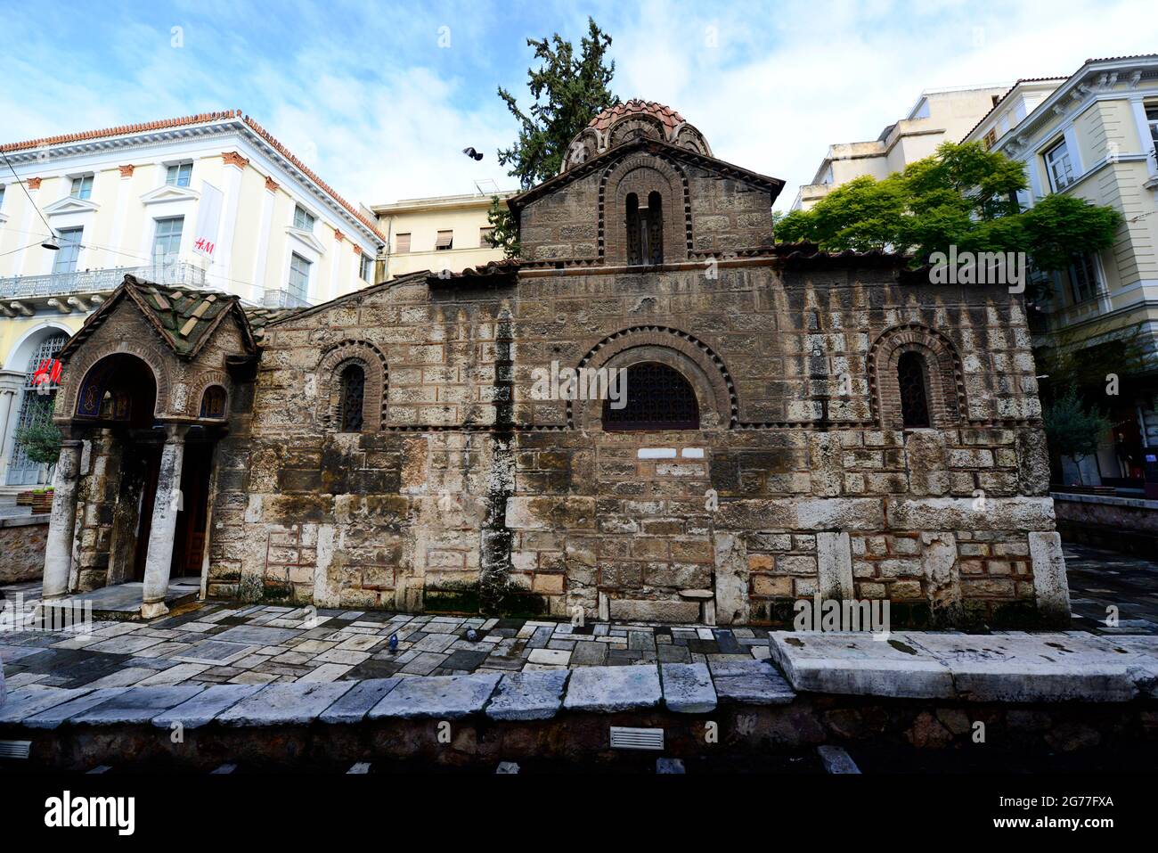 Église de Panaghia Kapnikarea dans le centre-ville d'Athènes. Banque D'Images