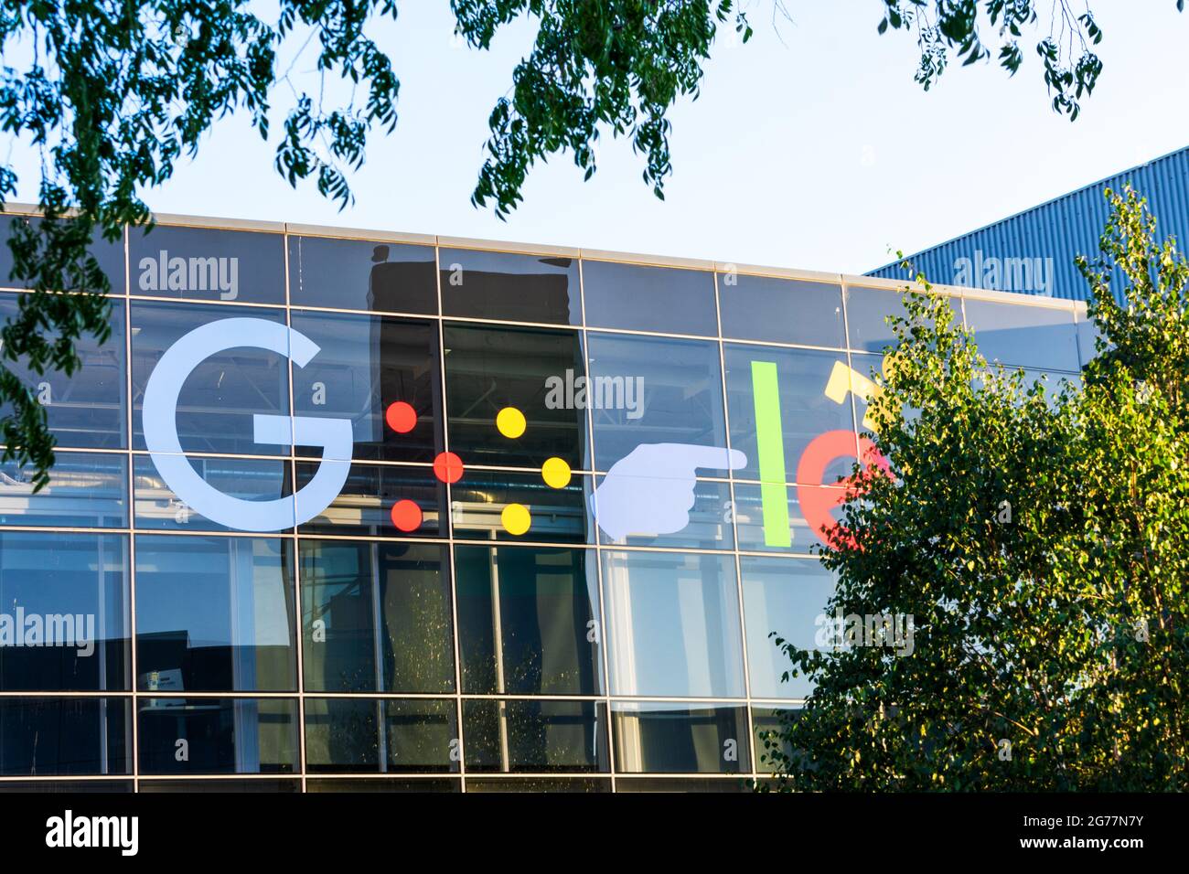 Logo d'accessibilité Google sur le siège social de la société dans la Silicon Valley. - Mountain View, Californie, États-Unis - 2021 Banque D'Images