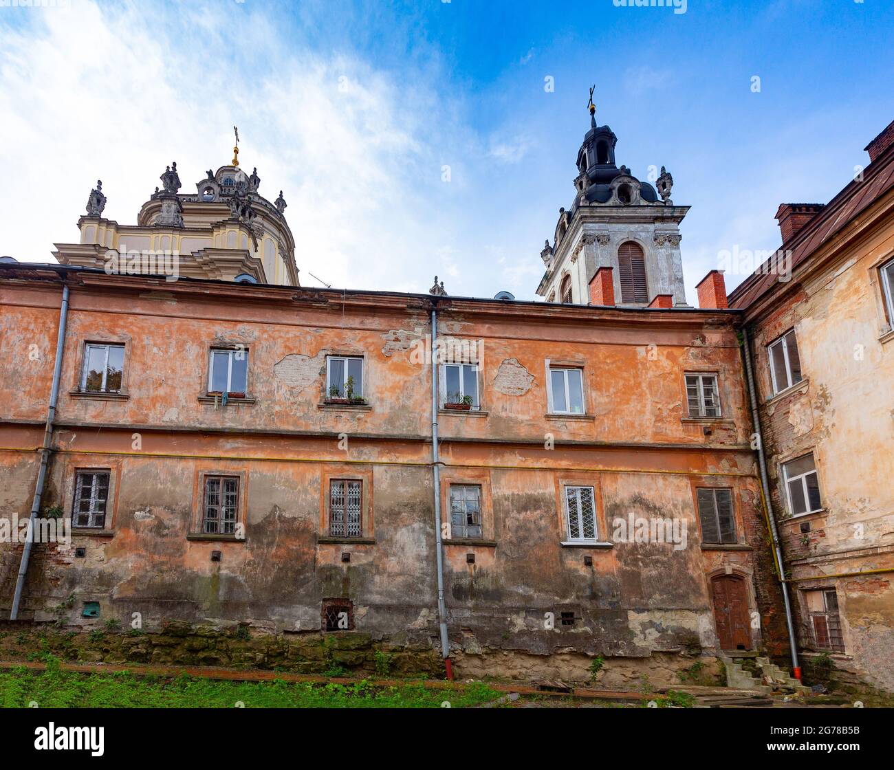 Vue sur la cathédrale Saint-Georges par beau temps. Lviv. Ukraine. Banque D'Images