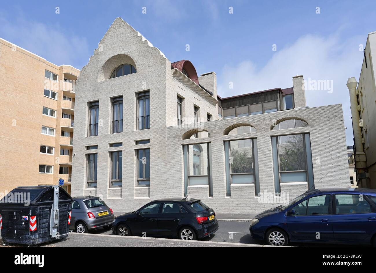 Medina House récemment rénovée sur le front de mer de Hove. Un ancien