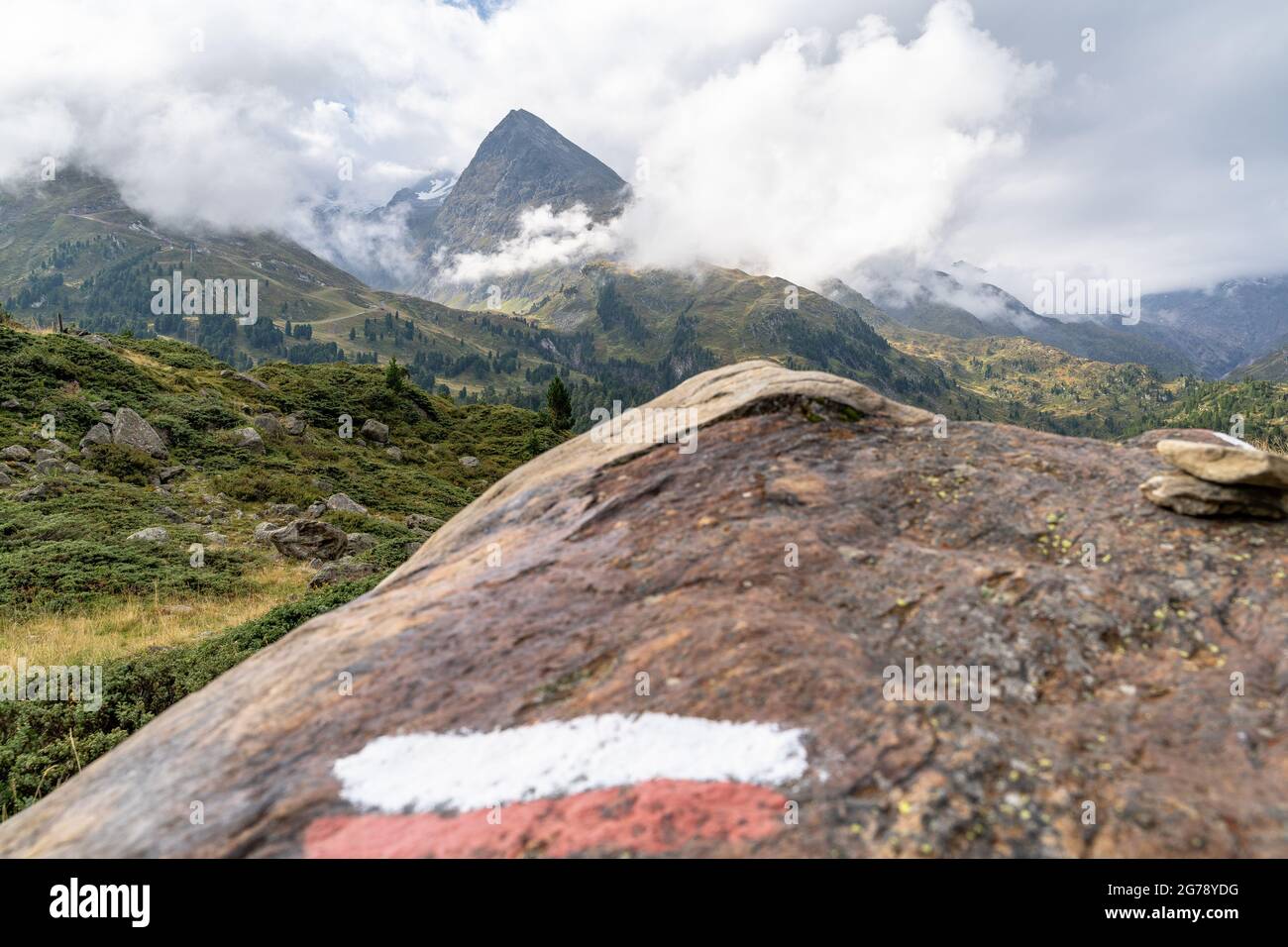 Europe, Autriche, Tyrol, Alpes de l'Ötztal, Ötztal, Obergurgl, vue sur le magnifique Hangerer dans la tête de la vallée de Gurgler Banque D'Images