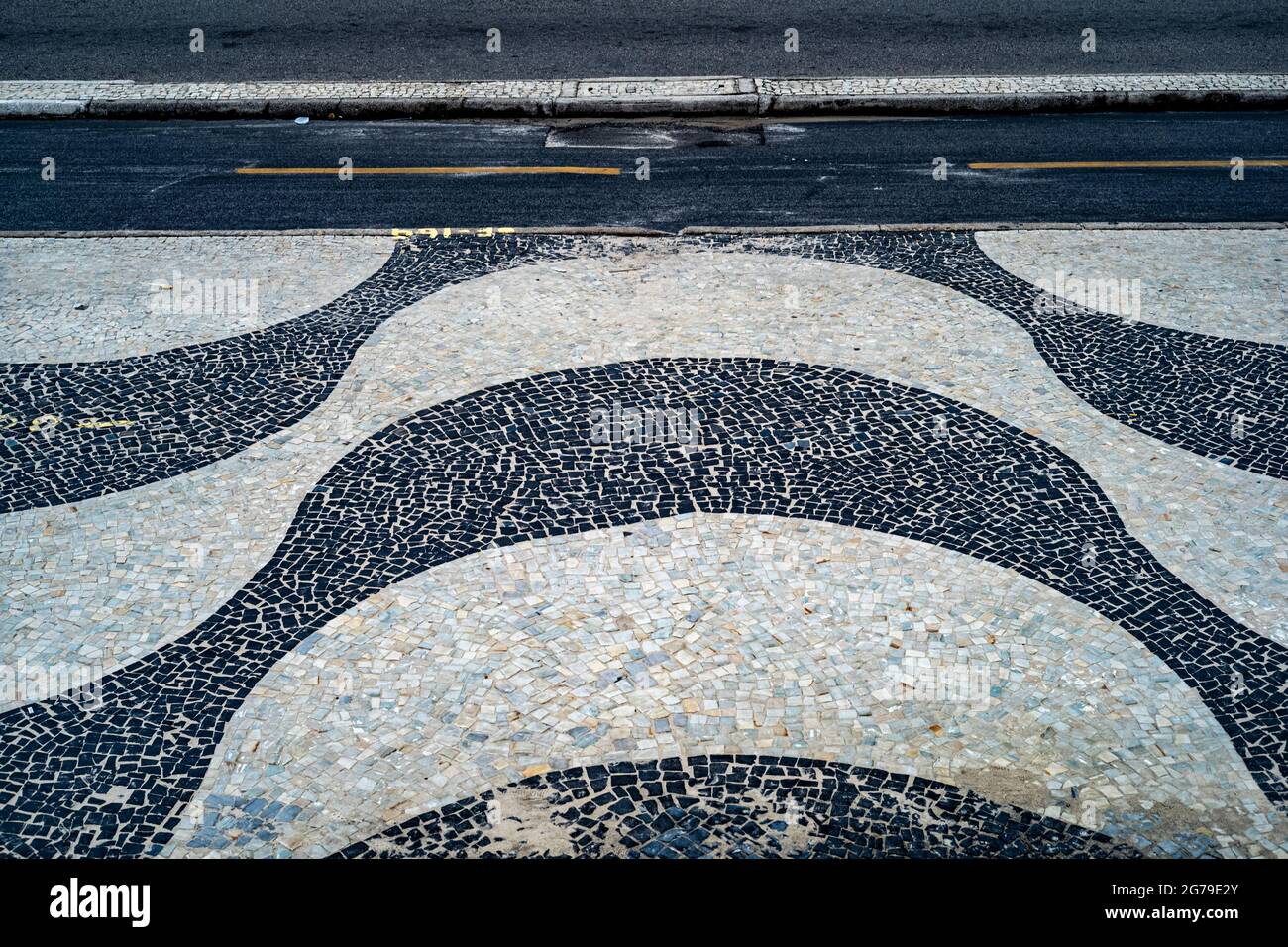 Trottoir typique de Rio de Janeiro conçu par Oscar Niemeyer Banque D'Images