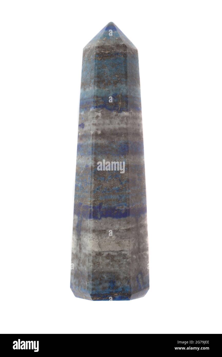 Un point de pierre précieuse de Lapis Lazuli photographié sur fond blanc Banque D'Images
