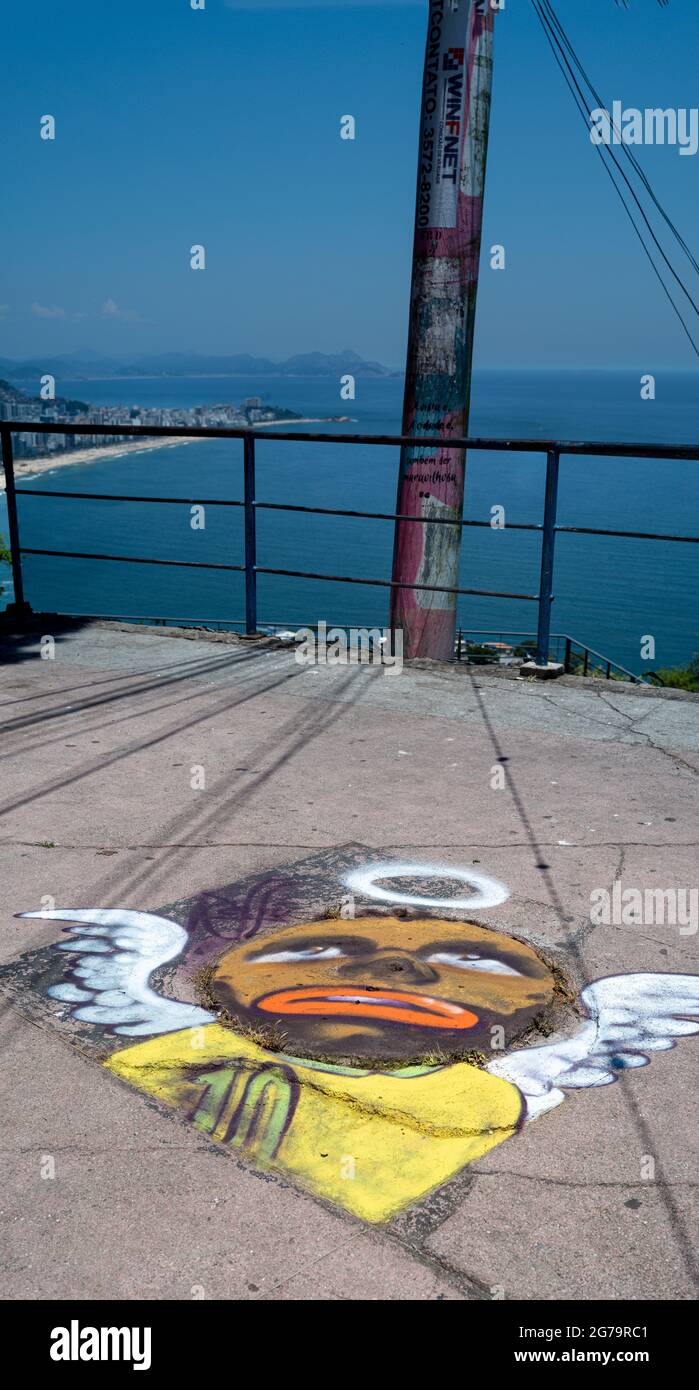 Vue aérienne d'Ipanema et de Leblon Beach depuis Vidigal Favela, Rio de Janeiro, Brésil Banque D'Images