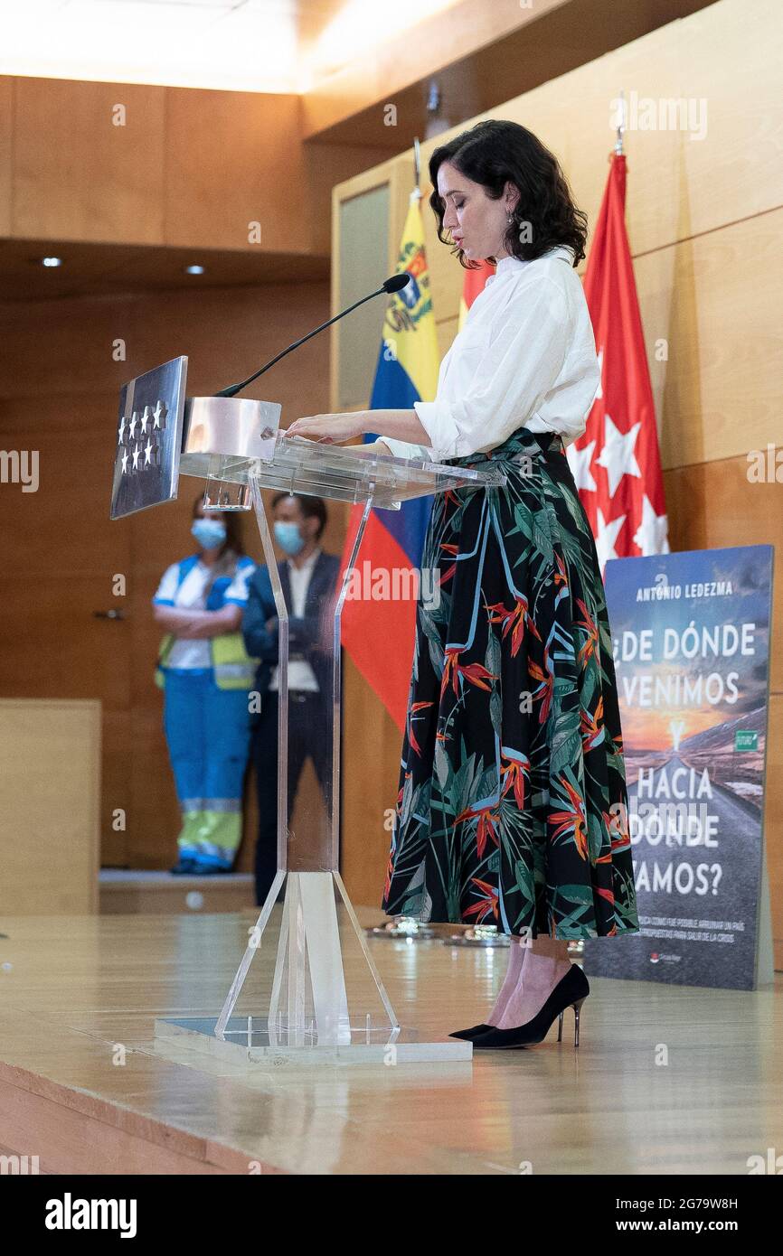 Madrid, Espagne. 12 juillet 2021. Isabel d'az Ayuso lors de la présentation du livre "d'où viennent-nous et où allons-nous ? (ÀDe donde venimos y hacia donde vamos?) Par Antonio Ledezma à Madrid. Crédit : SOPA Images Limited/Alamy Live News Banque D'Images