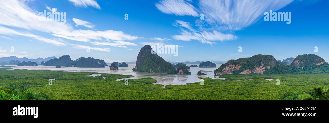 Samet Nangshe point de vue paysage de montagne Phang Nga Bay Phuket Thaïlande Banque D'Images