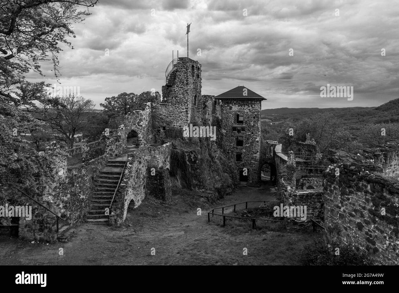 Allemagne, Saxe-Anhalt, Neustadt, les ruines du château de Hohnstein près de Neustadt dans le district de Nordhausen en Thuringe. Banque D'Images