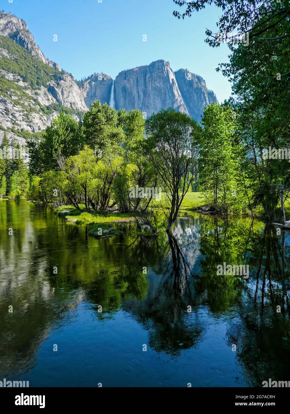 Merced River, parc national de Yosemite, Californie, États-Unis, Banque D'Images