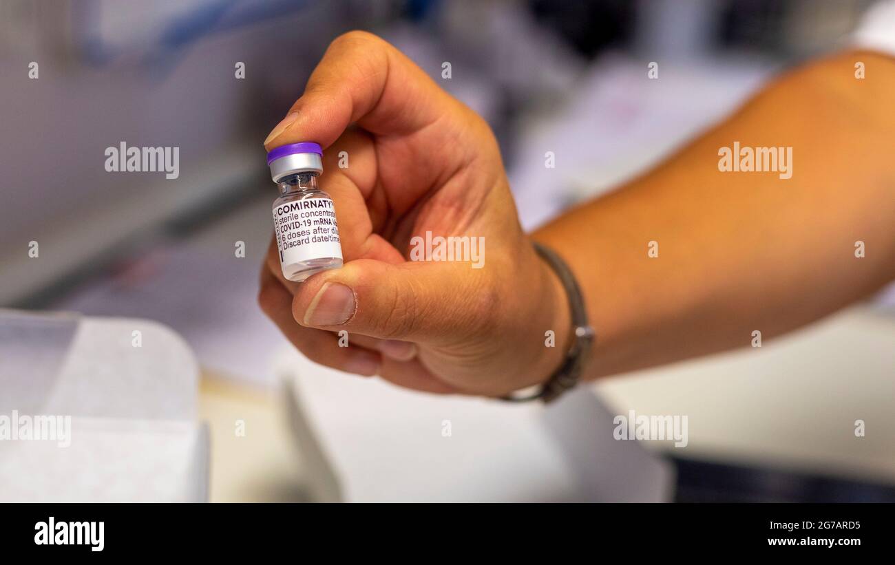 Vaccin Corona BioNTech Pfizer Banque D'Images