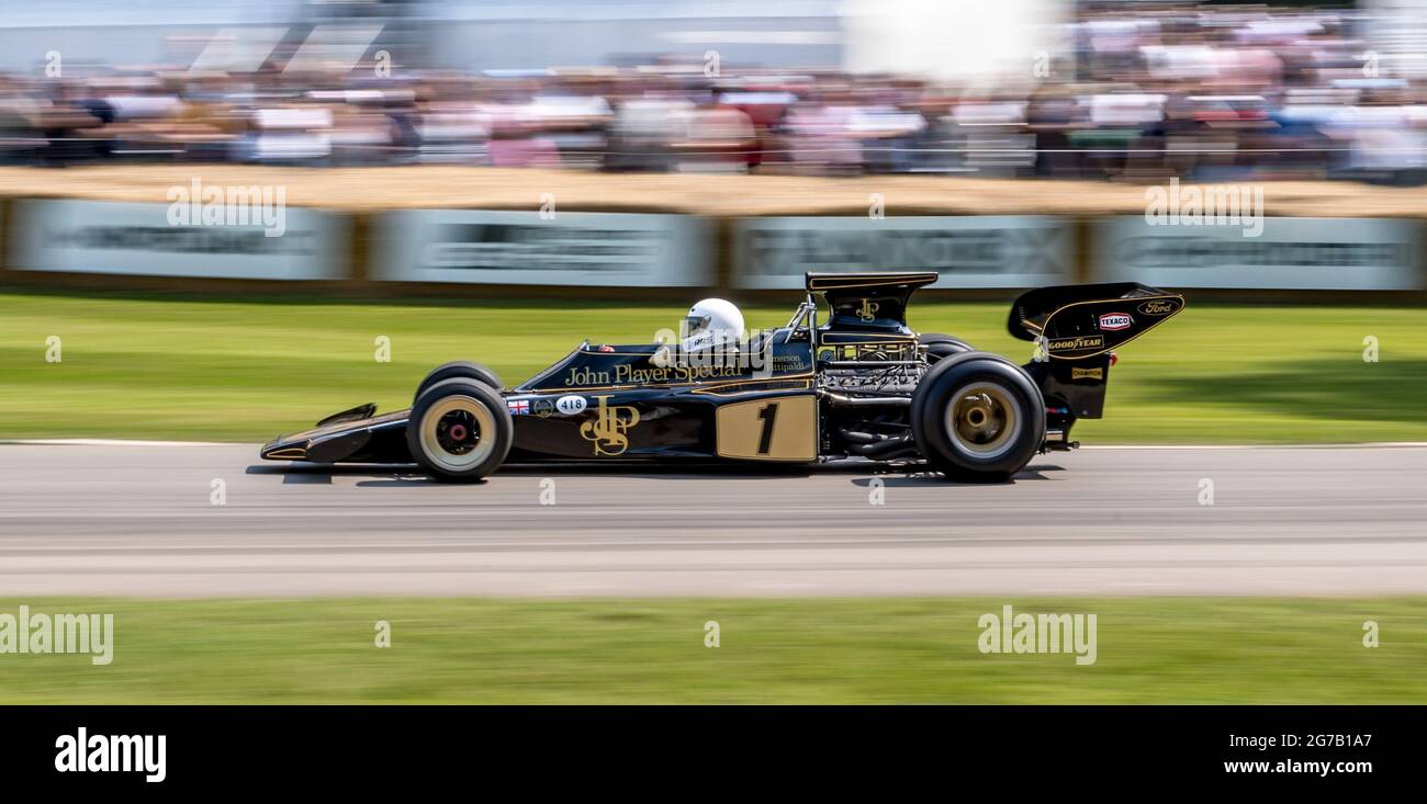 1970 Lotus-Cosworth 72 Classic entré par Team Lotus Ltd et conduit par Emerson Fittipaldi, 2021 Goodwood Festival of Speed à Goodwood House, West Sussex, le 9 juillet 2021. Photo de Phil Hutchinson. Utilisation éditoriale uniquement, licence requise pour une utilisation commerciale. Aucune utilisation dans les Paris, les jeux ou les publications d'un seul club/ligue/joueur. Crédit : UK Sports pics Ltd/Alay Live News Banque D'Images