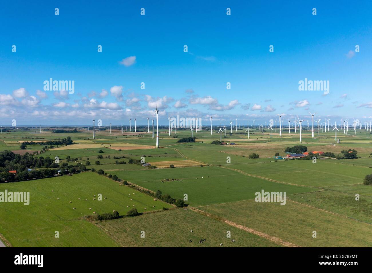 Vue aérienne avec parc éolien, Arle, Basse-Saxe, Allemagne Banque D'Images