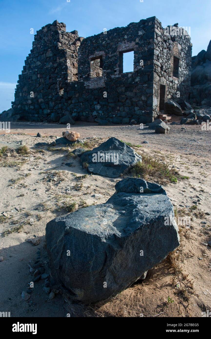 Ruines de la mine d'or de Bushiribana à Aruba, aux îles ABC, aux Antilles néerlandaises, dans les Caraïbes Banque D'Images