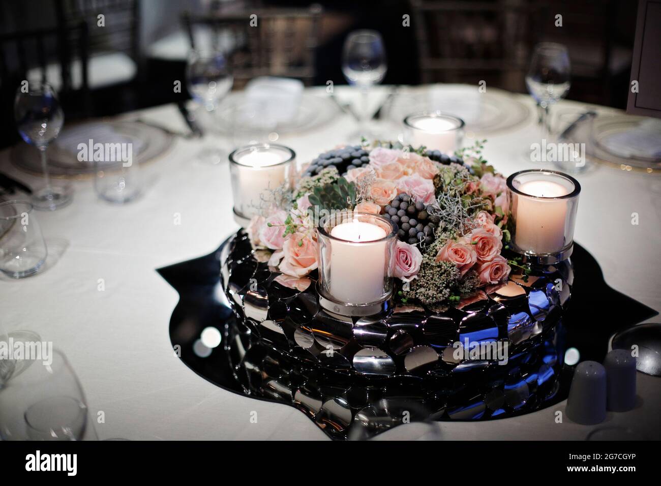 Décoration de table pour invités de mariage, dîner de cérémonie de mariage Banque D'Images