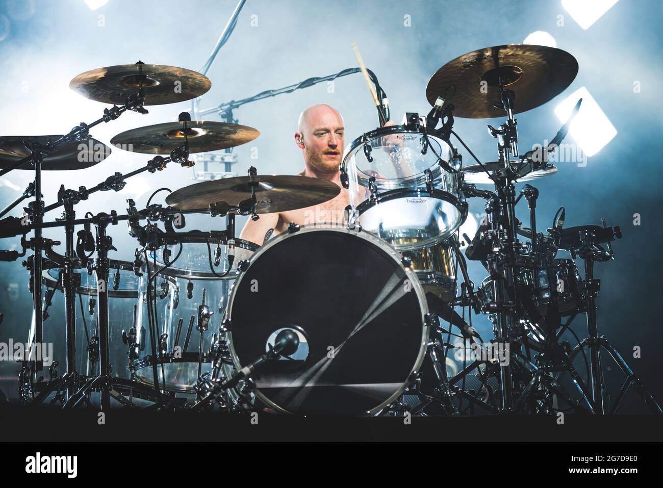 PADOVA, GRAN TEATRO GEOX, ITALIE: Ben Johnston, batteur du groupe de rock écossais Biffy Clyro, en direct sur scène à Padova, pour la tournée européenne « Ellipsis » Banque D'Images