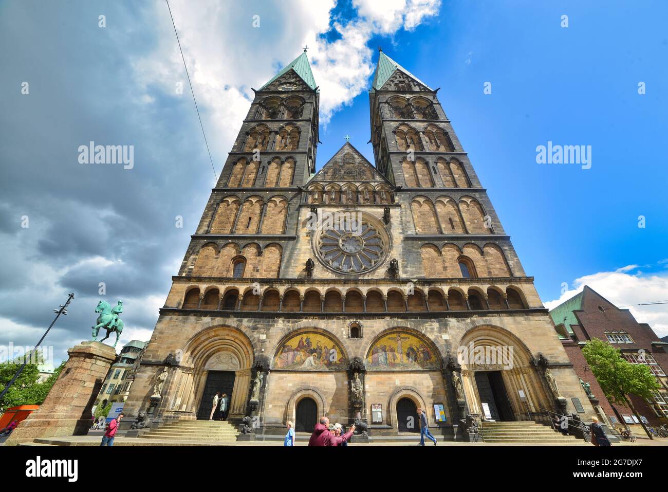 St Petri Dom, la cathédrale de Brême, sur la place du marché de Brême, Allemagne. Banque D'Images