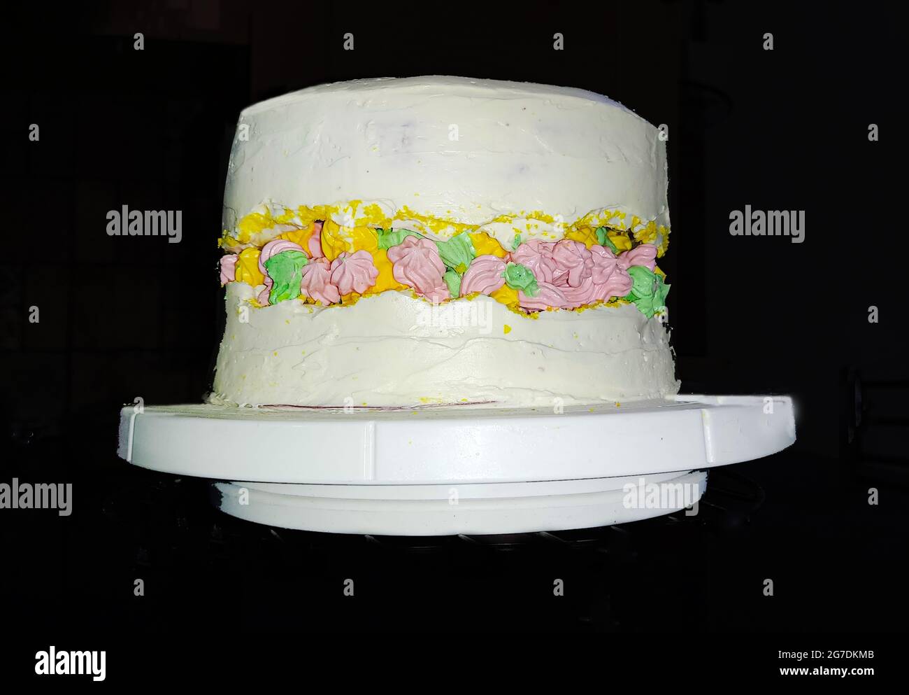 Gateau Parfait Decore De Papier A Sucre Et De Pivoine Rose Idees De Gateau De Mariage Gateau D Anniversaire Photo Stock Alamy Gateau Parfait Decore De Papier A Sucre Et De Pivoine Rose Idees De Gateau De Mariage Gateau D Anniversaire Photo Stock Alamy