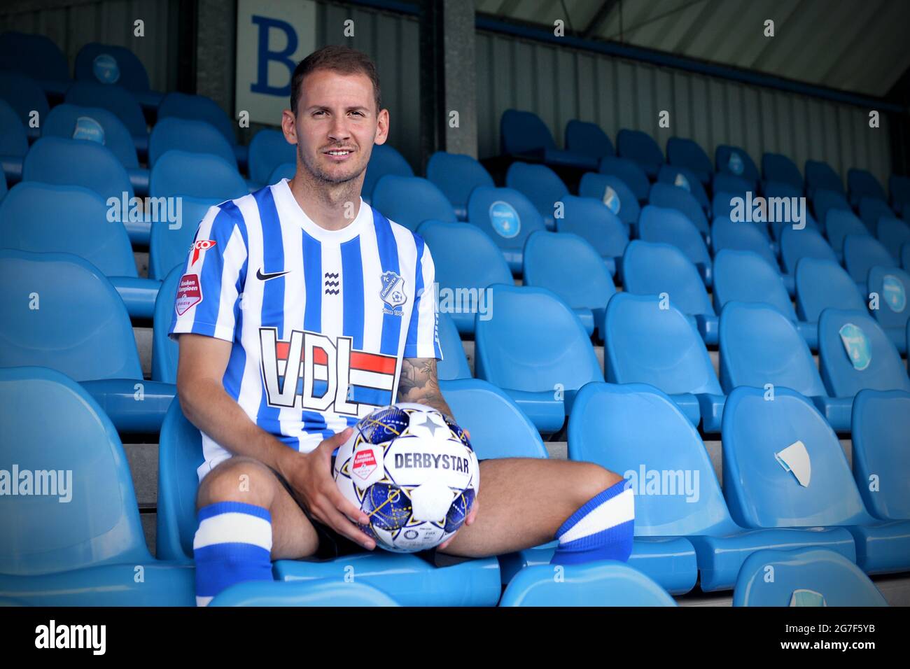 EINDHOVEN, PAYS-BAS - JUILLET 9 : Joey Sleegers du FC Eindhoven lors d'une séance de presse du FC Eindhoven à Jan Louwers Stadion le 9 juillet 2021 à Eindhoven, pays-Bas. (Photo de Joris Verwijst/Orange Pictures) Banque D'Images