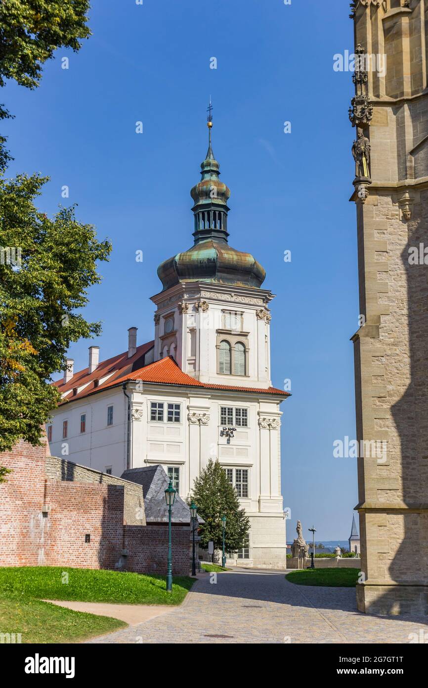 Tour blanche du collège jésuite à Kutna Hora, République tchèque Banque D'Images