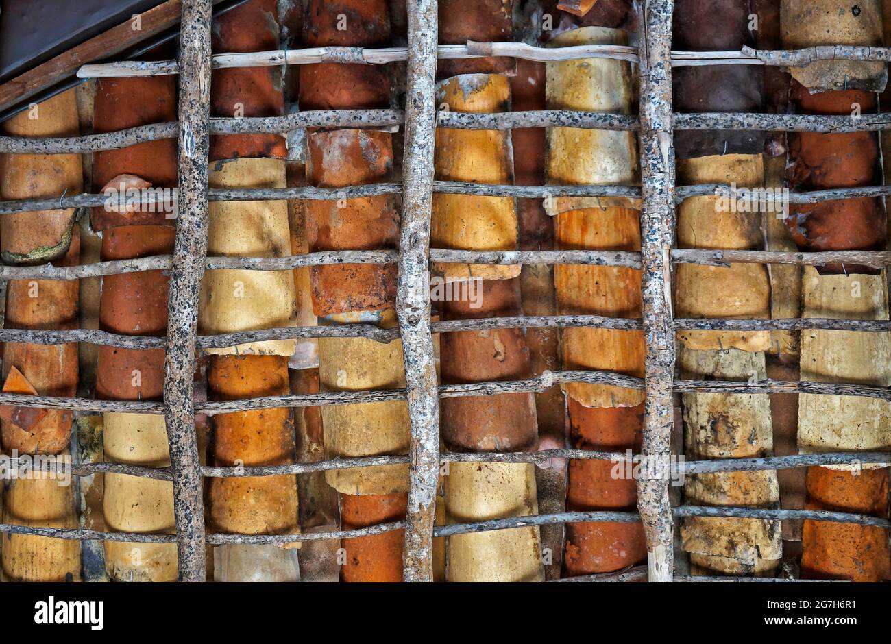 Toit rustique vu de dessous (détail), Diamantina, Brésil Banque D'Images