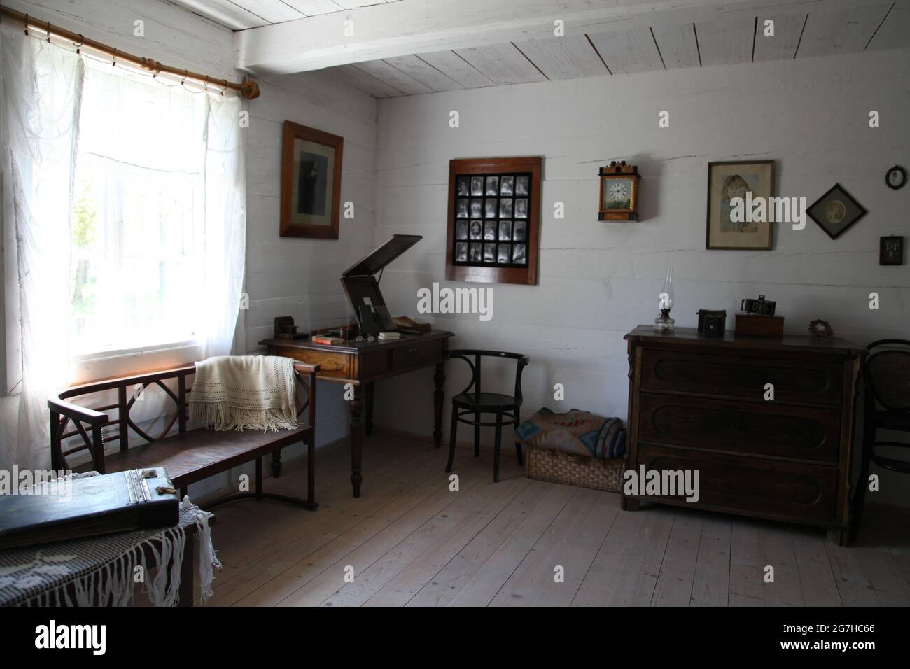 Musée en plein air à Tokarnia, interion d'un chalet de campagne, Tokarnia, architecture rurale, Banque D'Images