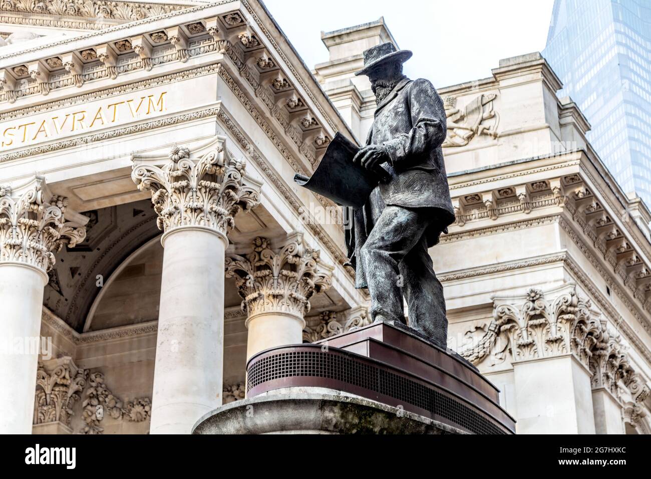 Statue de James Henry Greathead à l'extérieur de la Bourse royale, ville de Londres, Royaume-Uni Banque D'Images