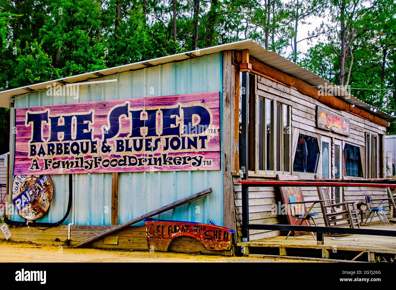 Le saloon du Shed Barbeque and Blues joint est photographié, le 4 juillet 2021, à Ocean Springs, Mississippi. Banque D'Images
