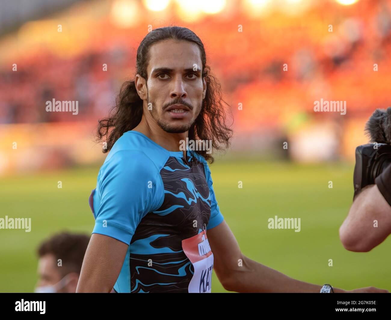 Gateshead, Royaume-Uni. 13 juillet 2021. Mohamed Katir, d'Espagne, regarde les spectateurs après avoir remporté la finale masculine de 3,000 mètres, lors du Grand Prix britannique de Müller de Gateshead 2021, au stade international de Gateshead. (Photo par Iain McGuinness/SOPA Images/Sipa USA) Credit: SIPA USA/Alay Live News Banque D'Images