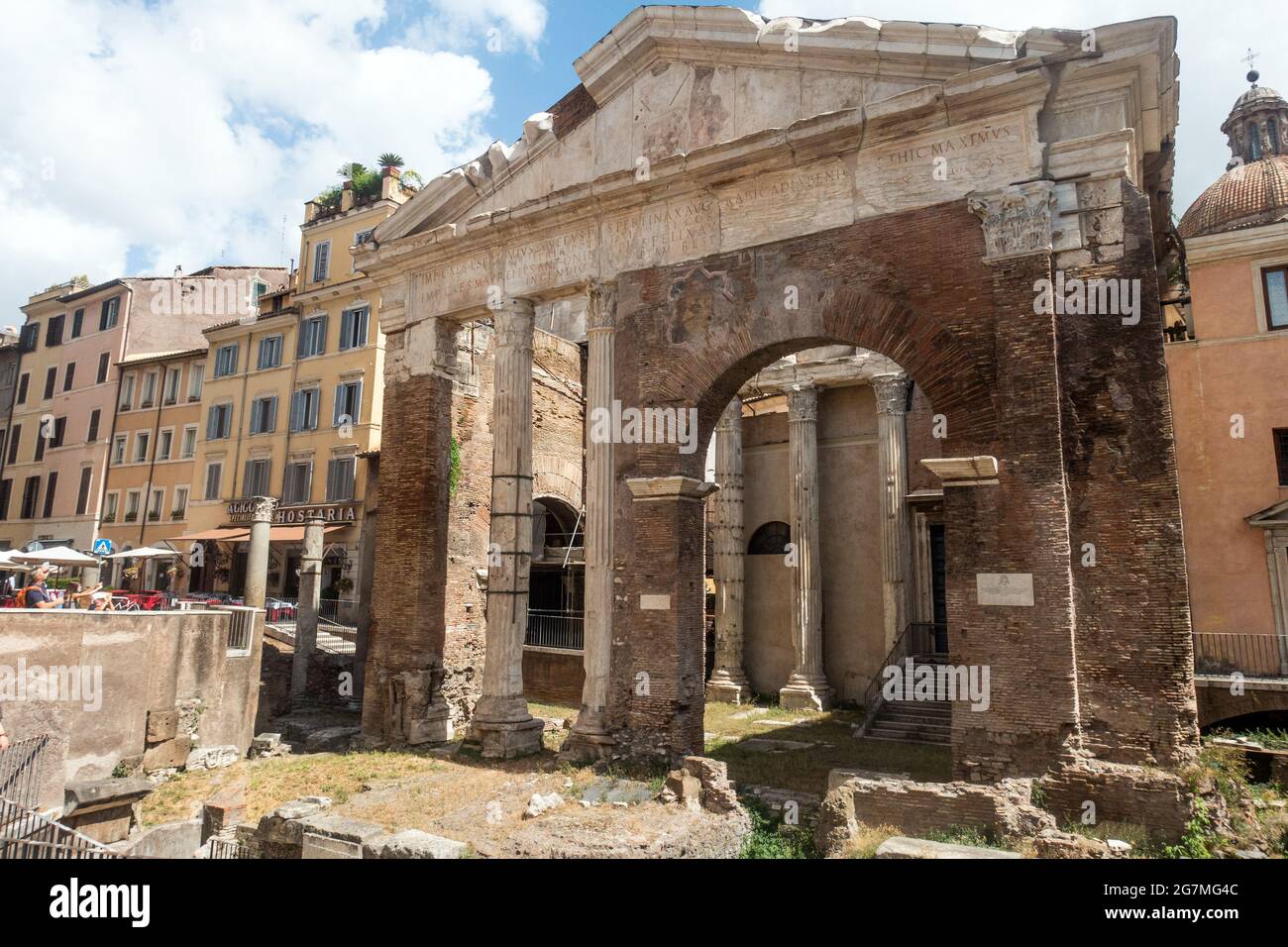 Rome, Italie - juillet 2021 - Portico di Ottavia une ancienne structure romaine construite par Auguste au nom de sa sœur. Banque D'Images
