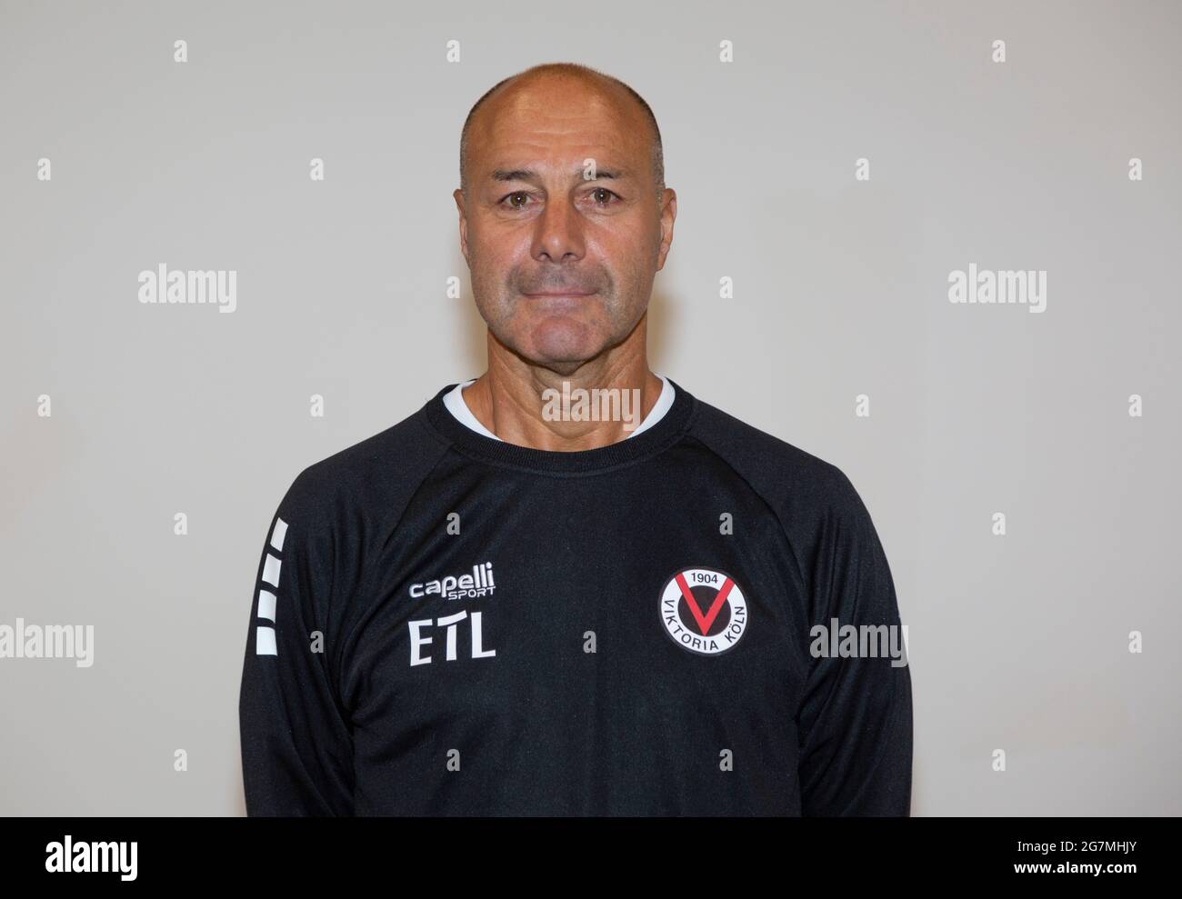 football, 3. Liga, 2021/2022, FC Viktoria Koeln, Sportpark Hoehenberg, présentation de l'équipe à la nouvelle saison de match, photo de presse, entraîneur d'athlétisme Werner Schoupa Banque D'Images