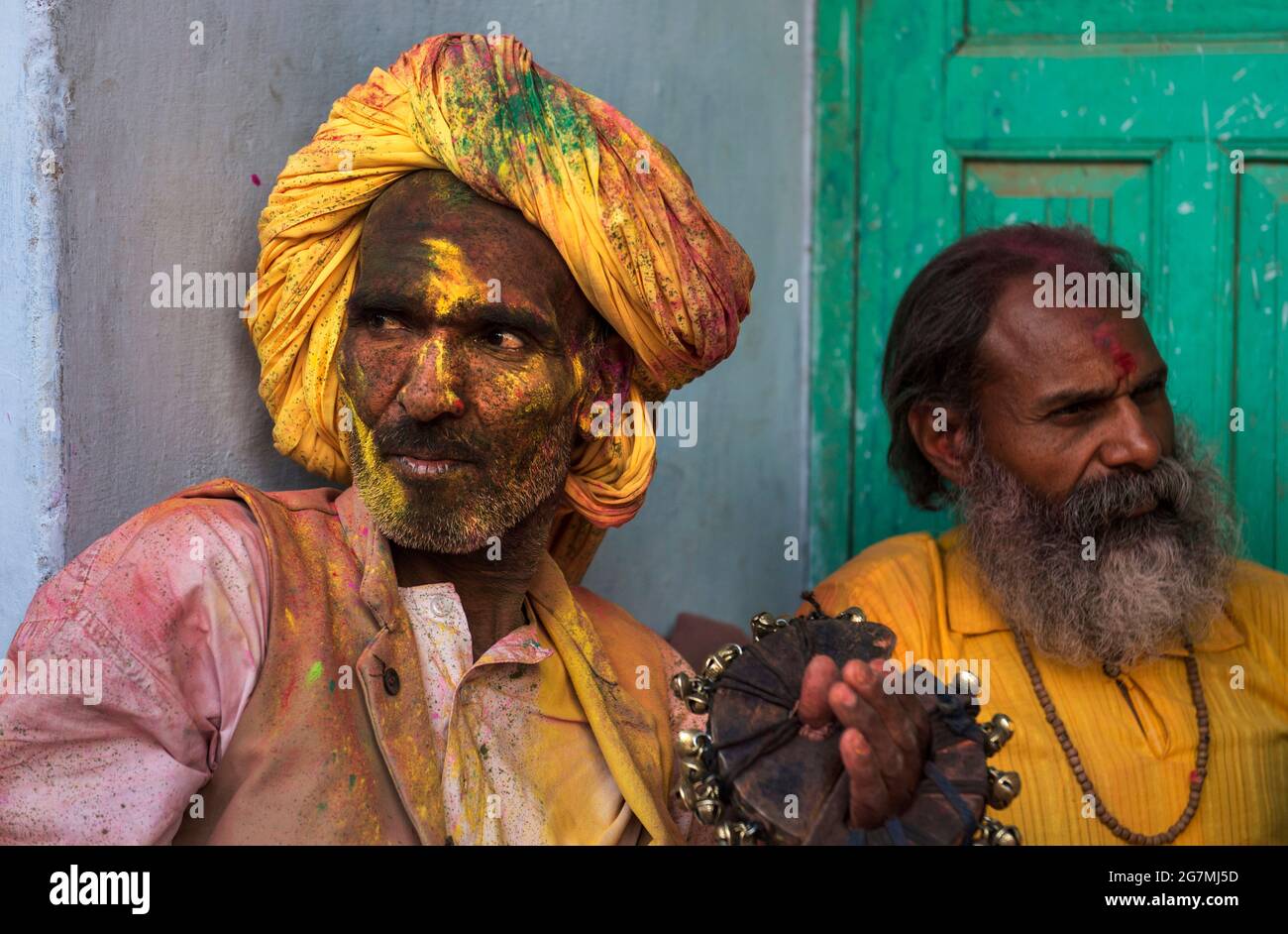 Holi dans la ville de Nandgaon, où le festival de printemps de l'Inde est le plus ensanglanté. Banque D'Images