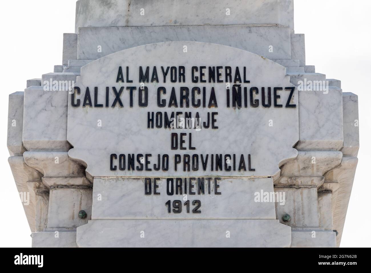 Statue de sculpture en marbre Calixto Garcia Iniguez sur la place de la ville, Holguin, Cuba, 2016 Banque D'Images