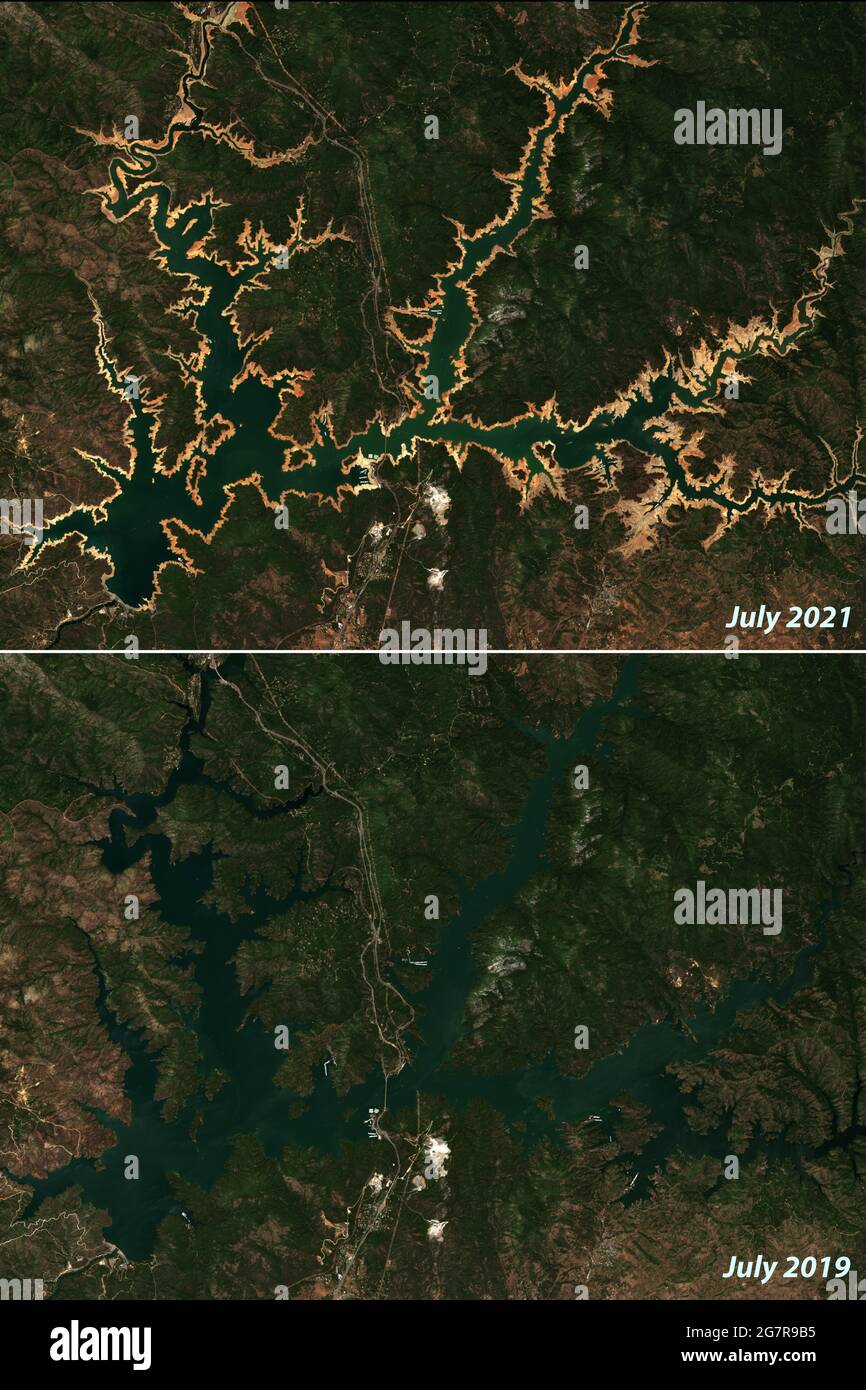 Sécheresse en Californie : comparaison des niveaux d’eau dans le lac Shasta, le plus grand réservoir d’eau de surface de l’État, contient du Copernicus Sentinel modifié Banque D'Images