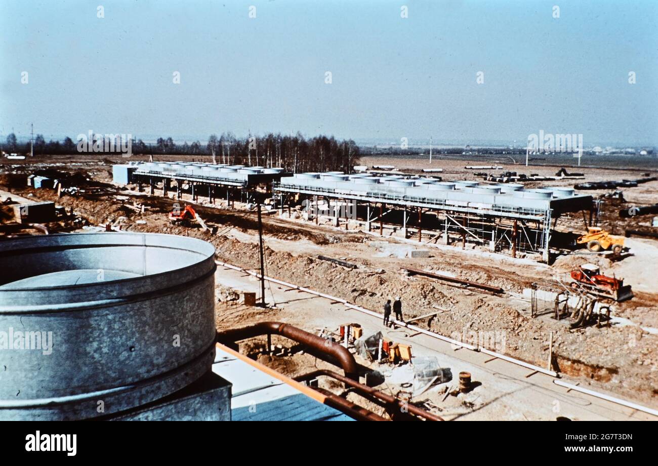 15 juin 1975, Union soviétique, Talnoje : autour de la station de compression Talnoje . La route de Druzhba était un objet de jeunesse central de la Jeunesse allemande libre (FDJ) dans les années 1970. La section de construction de la RDA a fait 550 kilomètres de long, sur un total de 2,750 kilomètres. Date exacte de la photo inconnue. La photo a été numérisée à partir de la diapositive d'origine. Photo: Sammlung Heinz/dpa-Zentralbild/ZB Banque D'Images
