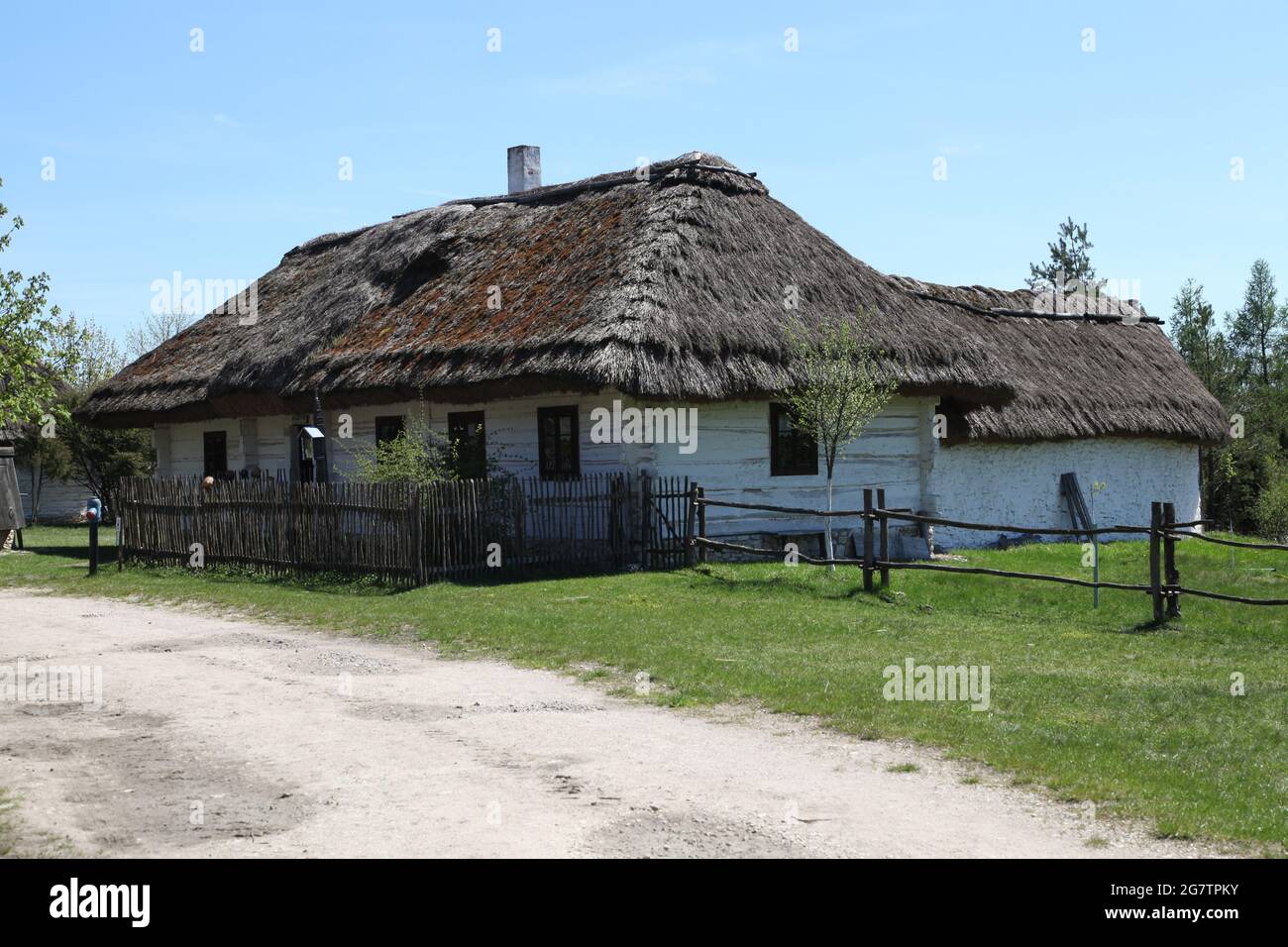 Ancienne maison de campagne, musée en plein air à Tokarnia, Tokarnia, swietokrzyskie, Pologne, architecture rurale, Banque D'Images