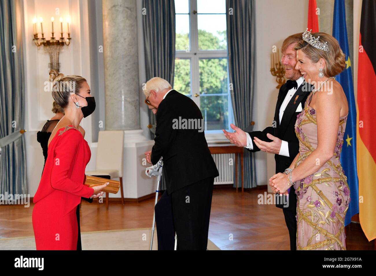 Sylvie Meis, Elke Buedenbender, Frank-Walter Steinmeier, le roi Willem-Alexander et la reine Maxima des pays-Bas lors du défilé au banquet d'État en l'honneur du roi Willem-Alexander des pays-Bas et de la reine Maxima, donné par le président fédéral et Elke Büdenbender au palais Bellevue le 5 juillet 2021 à Berlin, en Allemagne. Banque D'Images