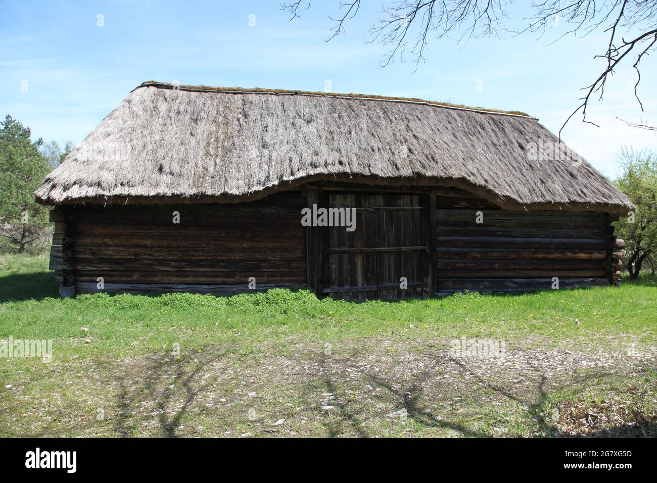 Ancienne grange de campagne, musée en plein air à Tokarnia, Tokarnia, swietokrzyskie, Pologne, architecture rurale, ancienne architecture, Banque D'Images