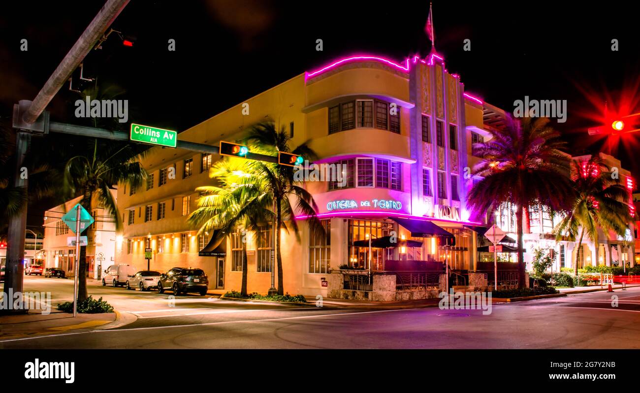 Miami Beach, Floride. 29 juin 2021. Vue panoramique sur l'Osteria del Teatro sur l'avenue Collins Banque D'Images