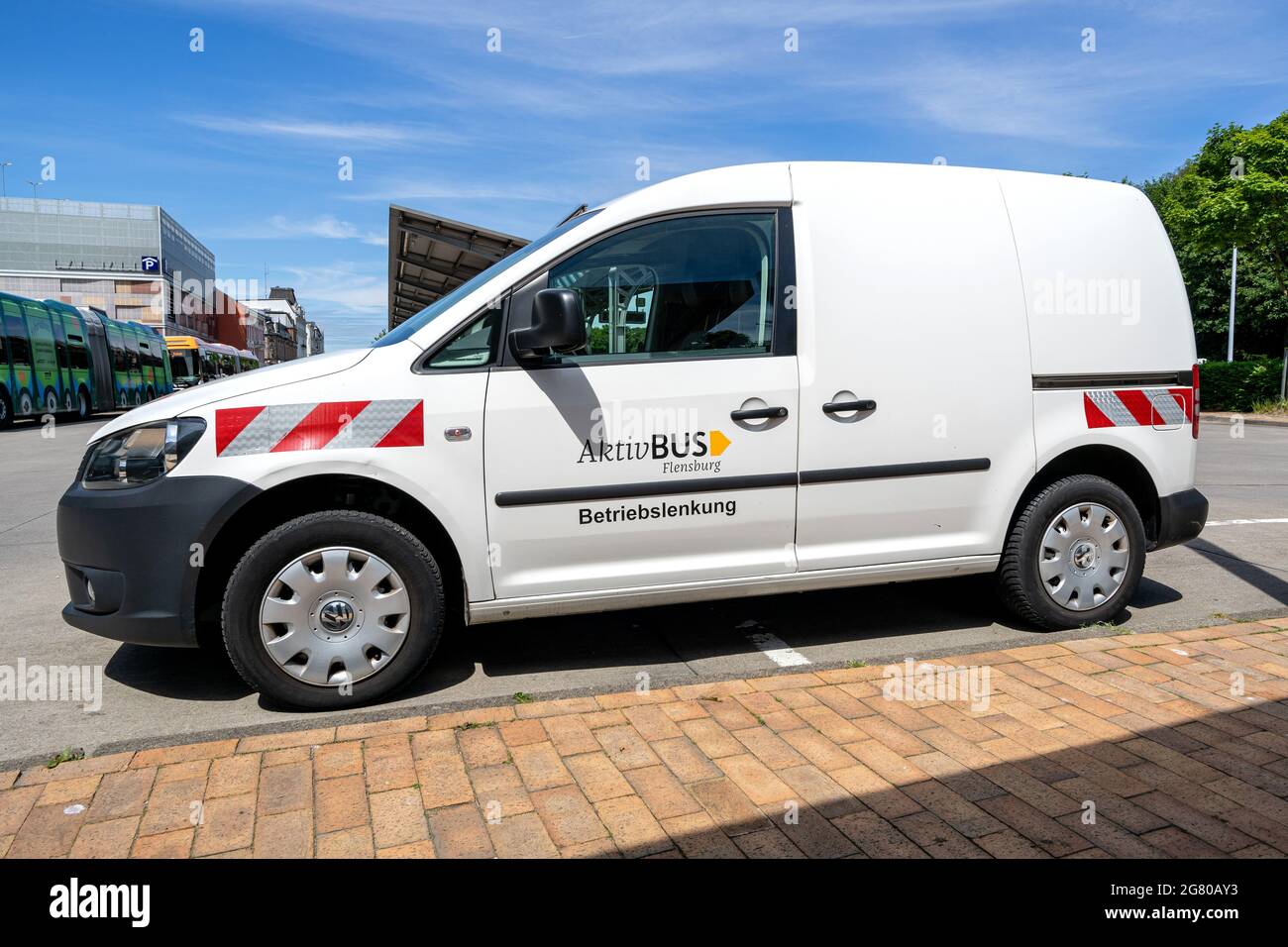 Aktiv bus Volkswagen Caddy à Flensburg, Allemagne Banque D'Images