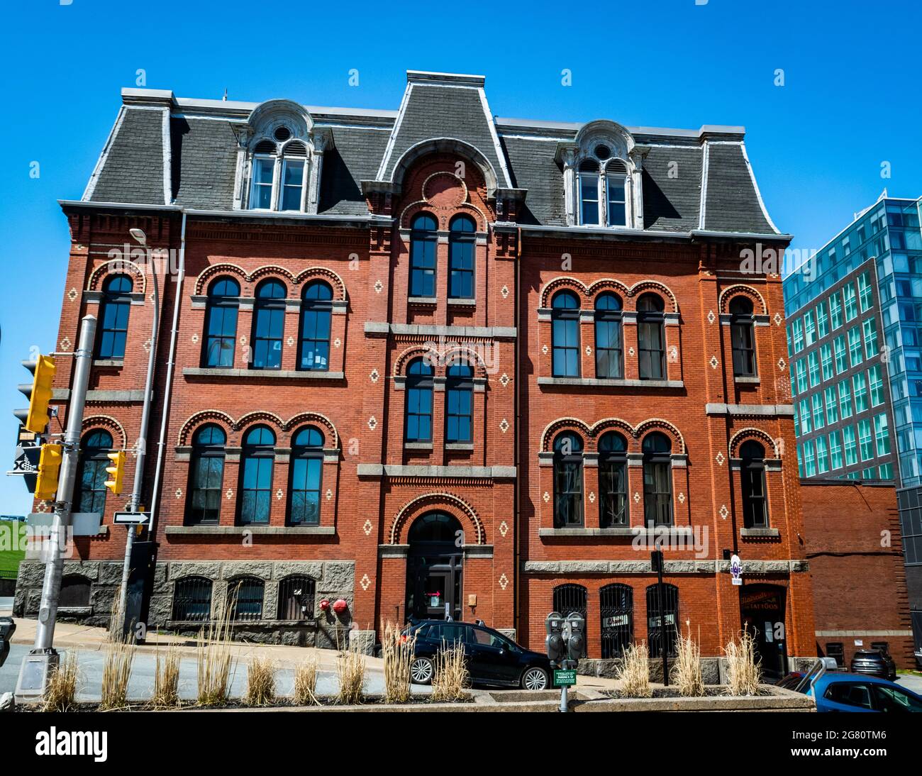 Halifax Academy Building un édifice de trois étages en briques rouges construit dans le style du second Empire, construit en 1877 Banque D'Images