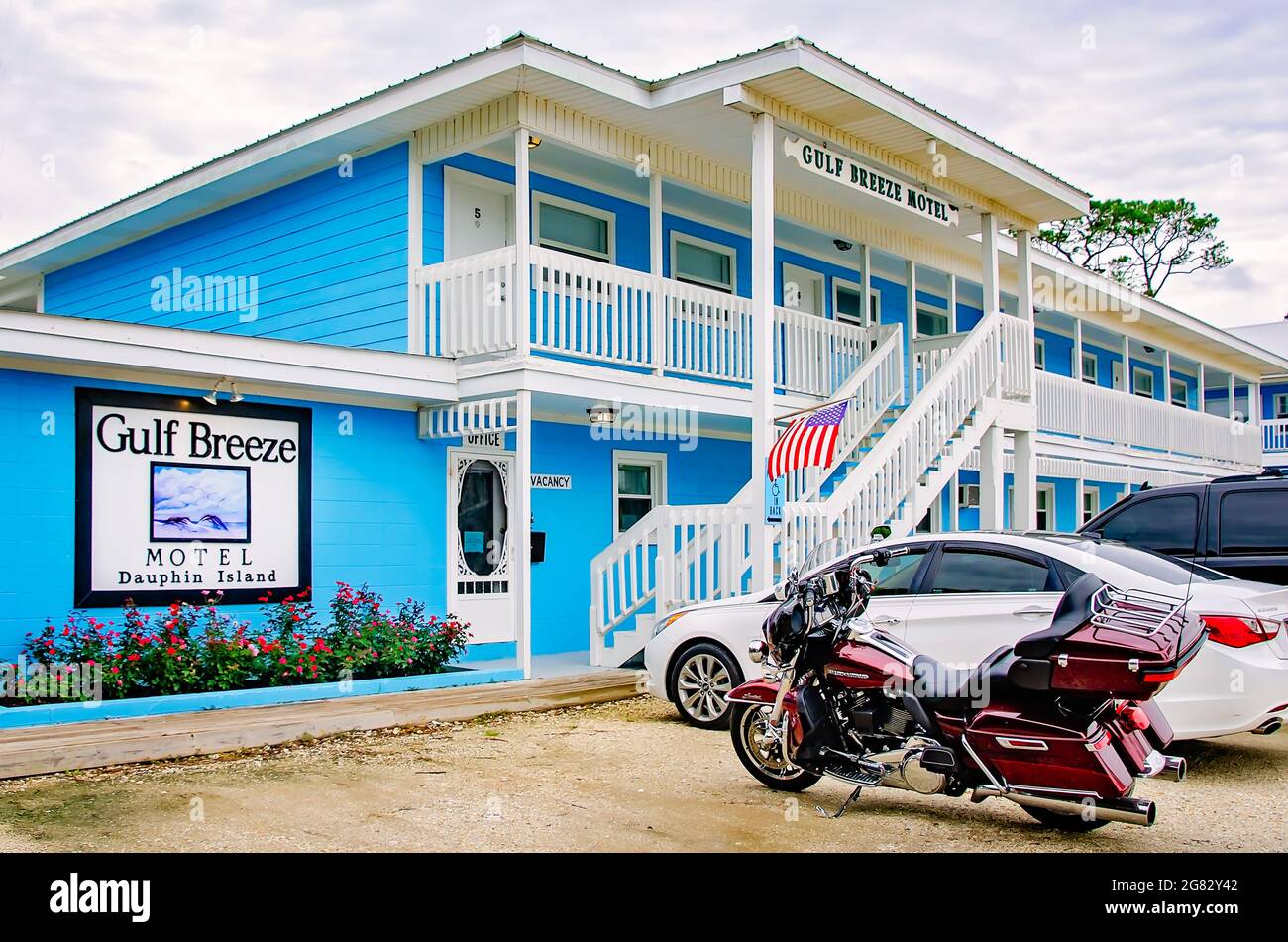 Gulf Breeze Motel est photographié, le 7 juillet 2021, à Dauphin Island, Alabama. Le motel familial a été fondé en 1982. Banque D'Images