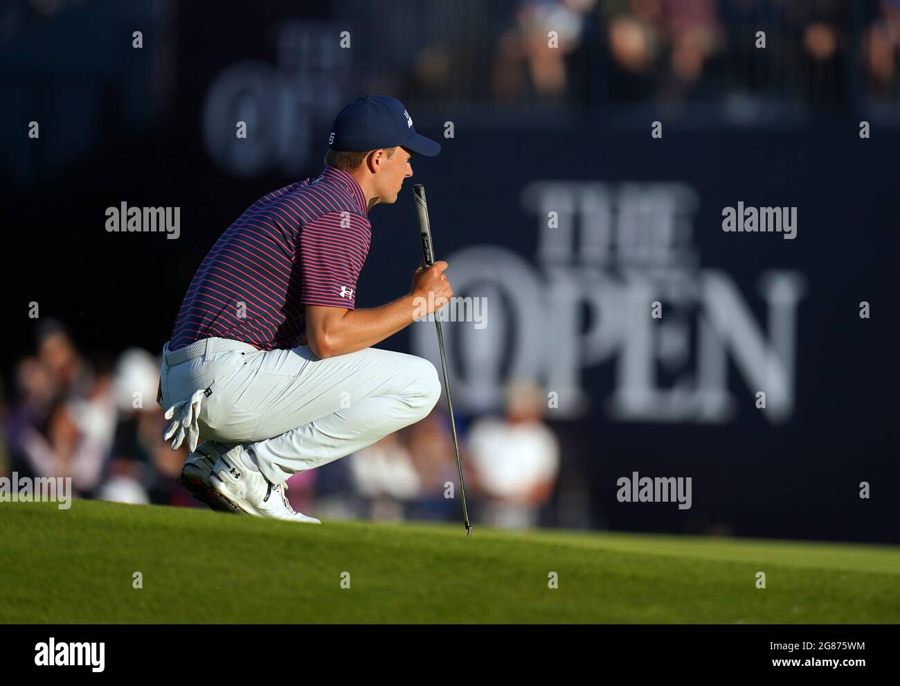 Jordan Spieth aux États-Unis sur le 18e green pendant la troisième journée de l'Open au Royal St George's Golf Club à Sandwich, Kent. Date de la photo: Samedi 17 juillet 2021. Banque D'Images