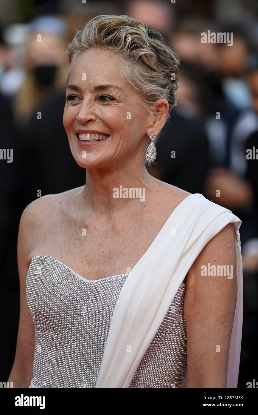 Sharon Stone assiste à la cérémonie de clôture du 74e Festival de Cannes, le 17 2021 juillet. Photo de Julien Reynaud/APS-Medias/ABACAPRESS.COM Banque D'Images