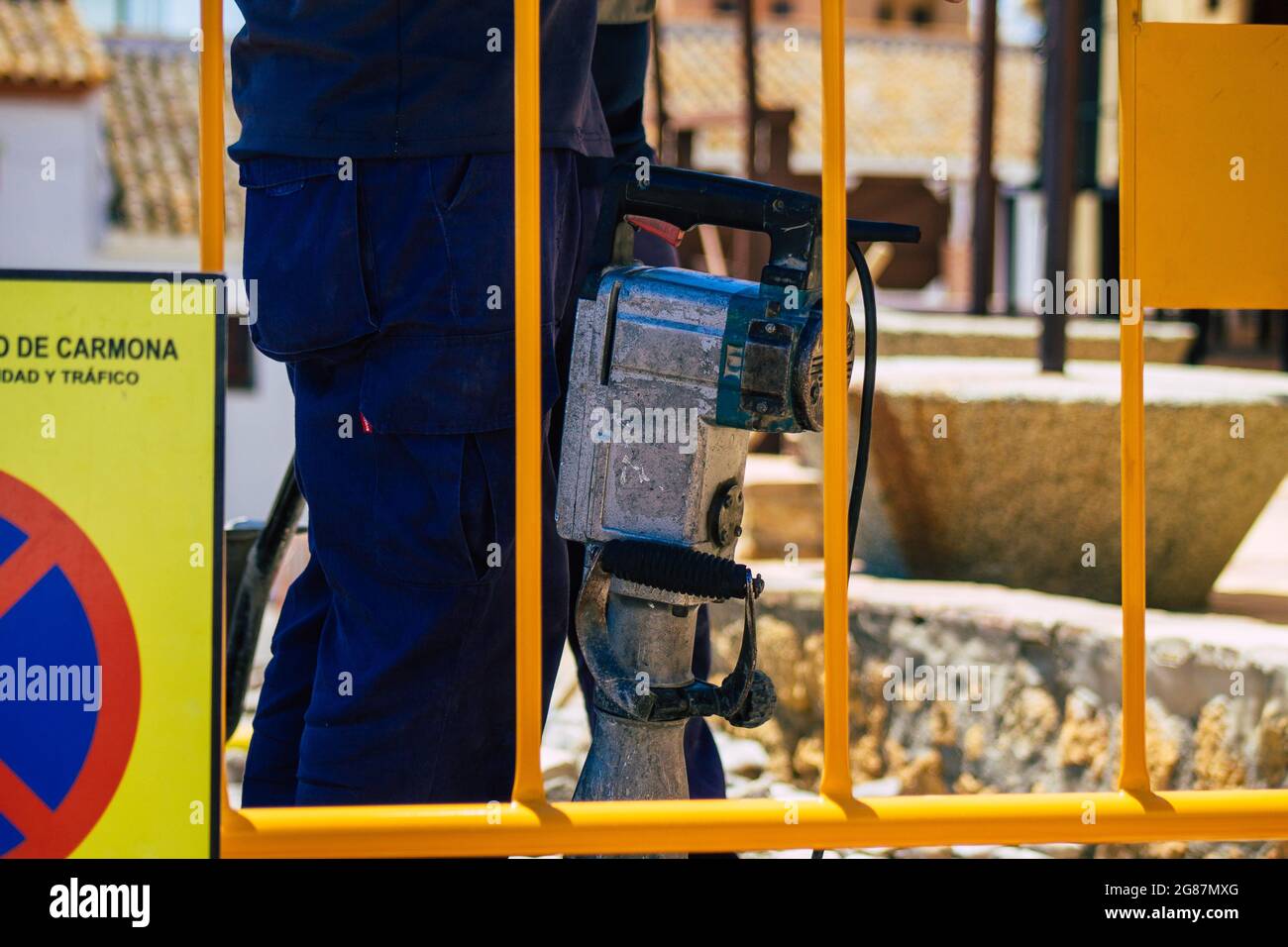 Carmona Espagne 15 juillet 2021 travaux publics dans les rues de Carmona pour réparer un câble