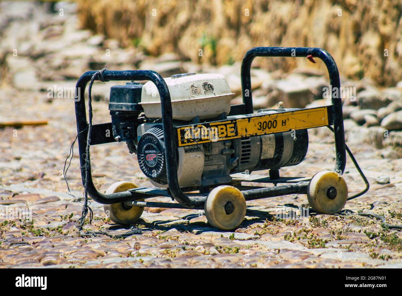 Carmona Espagne 15 juillet 2021 travaux publics dans les rues de Carmona pour réparer un câble