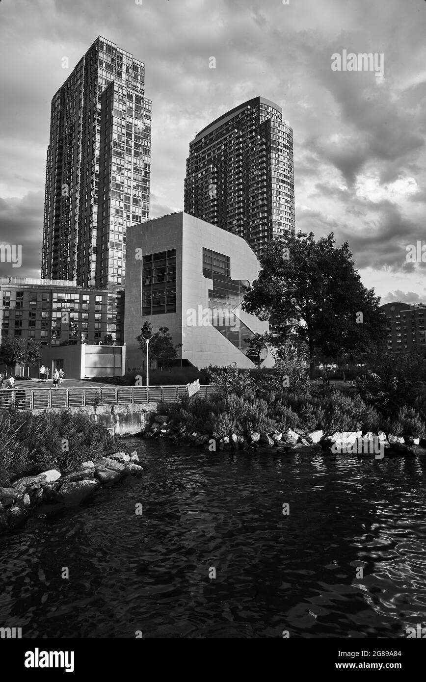 Hunters Point bibliothèque communautaire, conçu par Steven Holl Architects Banque D'Images