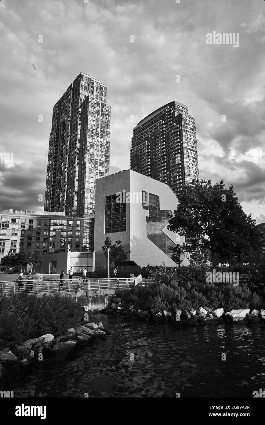 Hunters Point bibliothèque communautaire, conçu par Steven Holl Architects Banque D'Images